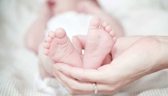 La historia de una joven madre que casi pierde a La historia de una joven madre que casi pierde a su bebé en RSHS Bandung
|