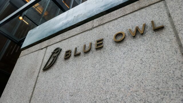 Los reembolsos del fondo de crédito privado Blue Owl se limitaron al 5% tras la fuerte demanda

 | 