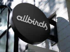 Los comerciantes minoristas se están sumando a Allbirds después de un extraño giro de la IA. La historia muestra que no terminará bien
| Los comerciantes minoristas se están sumando a Allbirds después de un extraño giro de la IA. La historia muestra que no terminará bien
|