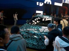 Volkswagen anuncia inteligencia artificial por voz en sus automóviles chinos a partir de finales de este año
| Volkswagen anuncia inteligencia artificial por voz en sus automóviles chinos a partir de finales de este año
|