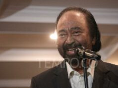 Surya Paloh rechaza la cuestión de la fusión NasDem-Gerindra
| Surya Paloh rechaza la cuestión de la fusión NasDem-Gerindra
|