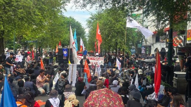 La acción del 1 de mayo de 2026 en Yogyakarta exige “lucha”

 | 