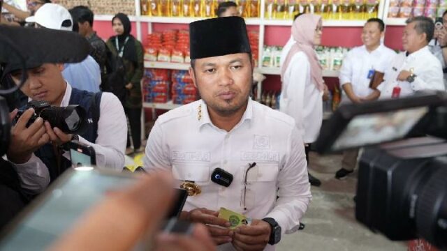 Los residentes de Kalimantan Oriental protestarán frente a la oficina Los residentes de Kalimantan Oriental protestarán frente a la oficina del gobernador y al DPRD
|