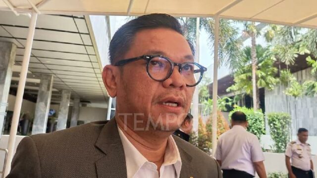 Razones por las que Lemhanas realizó un retiro del DPRD Razones por las que Lemhanas realizó un retiro del DPRD en la Academia Militar de Magelang
|