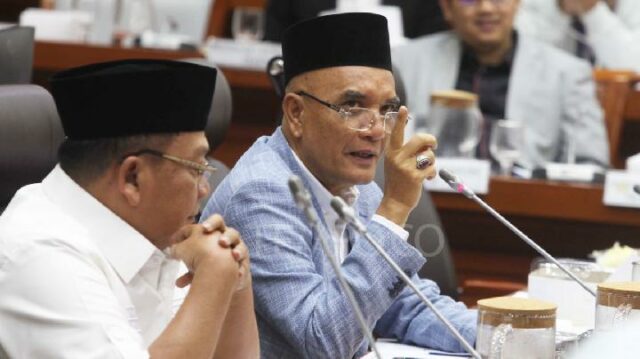 Comisión VIII de la RPD: Propuesta de un sistema de guerra de billetes para el Hajj contra la ley

 | 