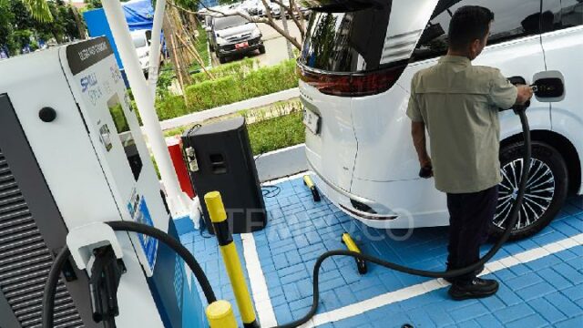 El ministro del Interior pide al Gobierno regional eximir del impuesto a los vehículos eléctricos

 | 