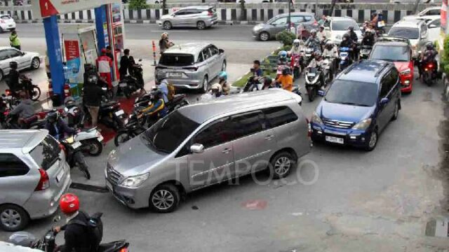 Ahorro de combustible a la manera del gobierno: la FMH limitará las compras de combustible

 | 