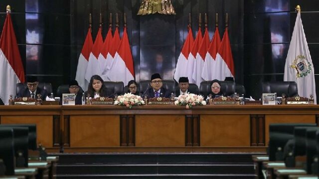 El DPRD de DKI Yakarta destaca las mejoras en los servicios básicos a los ciudadanos

 | 