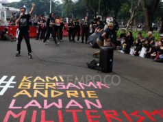 Andrie Yunus envía un mensaje: Viva la lucha
| Andrie Yunus envía un mensaje: Viva la lucha
|