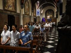 La Iglesia Catedral de Yakarta prepara 5.000 asientos para la Pascua
| La Iglesia Catedral de Yakarta prepara 5.000 asientos para la Pascua
|