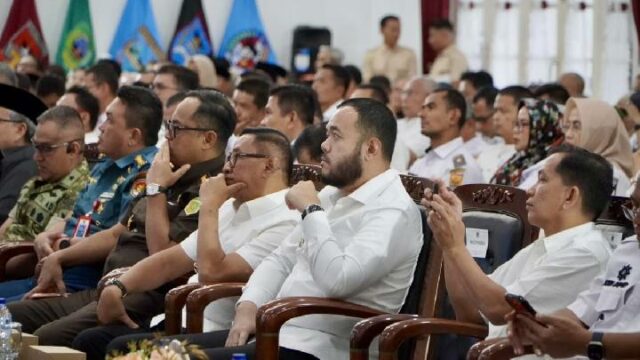 El alcalde de Padang, Fadly Amran, está dispuesto a armonizar los programas de desarrollo de la ciudad con la provincia

 | 