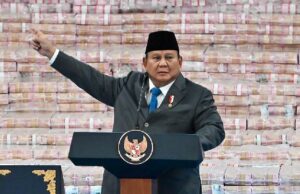 Afirmaciones y declaraciones de Prabowo sobre el grupo de trabajo PKH de la Fiscalía General
| Prabowo: Hay quienes usan el poder para ayudar a robar dinero del Estado
|