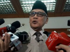 Ministro del Hajj sobre la guerra de billetes: si es prematuro, la cerraremos
| Ministro del Hajj sobre la guerra de billetes: si es prematuro, la cerraremos
|