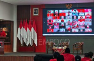 Hasto mencionó que el caso Feri Amsari fue denunciado a la policía.
| Hasto mencionó que el caso Feri Amsari fue denunciado a la policía.
|