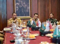 El gobierno de la regencia de Bogor se centra en restaurar el acceso después del desastre
| El gobierno de la regencia de Bogor se centra en restaurar el acceso después del desastre
|