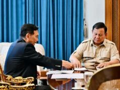 Prabowo analiza economía con Luhut en el Palacio Merdeka
| Prabowo analiza economía con Luhut en el Palacio Merdeka
|