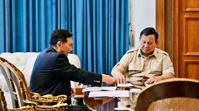 Prabowo analiza economía con Luhut en el Palacio Merdeka

 | 