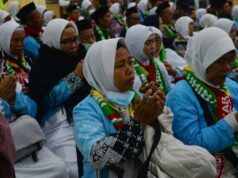 5.997 peregrinos indonesios llegan a Medina
| 5.997 peregrinos indonesios llegan a Medina
|