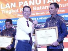 Al participar en el Mes del Modelo PBB-P2 2026, el alcalde de Batam destaca el papel de los impuestos regionales en el desarrollo
| Al participar en el Mes del Modelo PBB-P2 2026, el alcalde de Batam destaca el papel de los impuestos regionales en el desarrollo
|