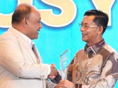 Por su excelente desempeño en el sector salud, el Regente de Satria recibe los premios de gobernanza 2026
| Por su excelente desempeño en el sector salud, el Regente de Satria recibe los premios de gobernanza 2026
|