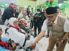 A los aspirantes a peregrinos del Hajj de Lombok se les niega la entrada a Arabia Saudita
| A los aspirantes a peregrinos del Hajj de Lombok se les niega la entrada a Arabia Saudita
|