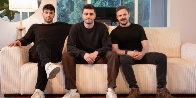 17 escaparates de startups que buscan revolucionar el marketing y la publicidad con IA

 | Advertising,Media,Tech,pitch-decks,advertising,marketing-technology,ai,generative-ai,agentic-ai,venture-capital,the-ai-marketer,cmo-insider