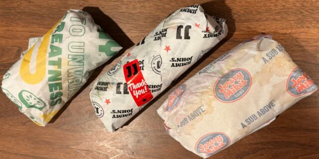 Pruebe los sándwiches italianos en Subway, Jimmy John's, Jersey Mike's; Pruebe los sándwiches italianos en Subway, Jimmy John's, Jersey Mike's; Mejor
| Food,freelancer-le,sandwich,sandwiches,review,taste-test,jersey-mikes,jimmy-johns,subway