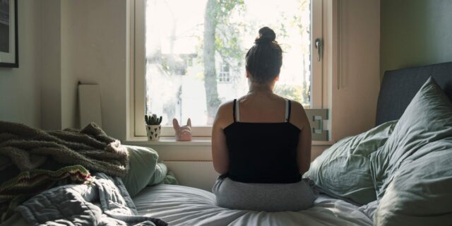 Mis padres quieren que pague la rehabilitación de mi hermana. ¿Cómo decir que no?

 | Money Stories,Personal Finance,for-love-and-money,jane-zhang,original-contributor,bi-freelancer,contributor-2026,addiction,rehab,mental-health