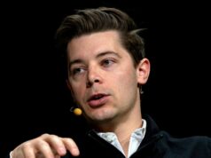 El director de operaciones de OpenAI dice que el apocalipsis del software puede haber sido injustificado
| Tech,AI,openai,vibe-coding,software,saas,asana El director de operaciones de OpenAI dice que el apocalipsis del software puede haber sido injustificado
| Tech,AI,openai,vibe-coding,software,saas,asana