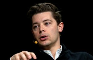 El director de operaciones de OpenAI dice que el apocalipsis del software puede haber sido injustificado
| Tech,AI,openai,vibe-coding,software,saas,asana El director de operaciones de OpenAI dice que el apocalipsis del software puede haber sido injustificado
| Tech,AI,openai,vibe-coding,software,saas,asana