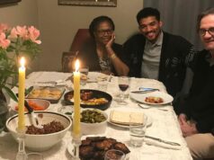 Mi prometida y yo vivimos con mis padres en un apartamento en Nueva York para ahorrar dinero.
| Health,Real Estate,essay,health-freelancer,health,new-york-city,apartment,marriage,savings Mi prometida y yo vivimos con mis padres en un apartamento en Nueva York para ahorrar dinero.
| Health,Real Estate,essay,health-freelancer,health,new-york-city,apartment,marriage,savings