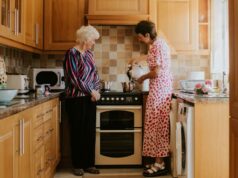 Mi amigo era 40 años mayor que yo. Ella cambió mi forma de ver la vida.
| Health,essay,health,health-freelancer,longevity,friendship,multigenerational Mi amigo era 40 años mayor que yo. Ella cambió mi forma de ver la vida.
| Health,essay,health,health-freelancer,longevity,friendship,multigenerational