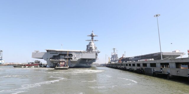 Un importante constructor naval estadounidense explora la IA física en la construcción naval

 | Military & Defense,defense,shipbuilding,artificial-intelligence,changing-workplace-big-bet