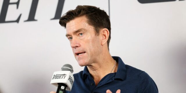 VeYou Pitch Deck: Tommy Harper de Hollywood se une a la moda de los microdramas

 | Media,limited-synd,micro-dramas,vertical-video,hollywood,google-play,exclusive,pitch-deck