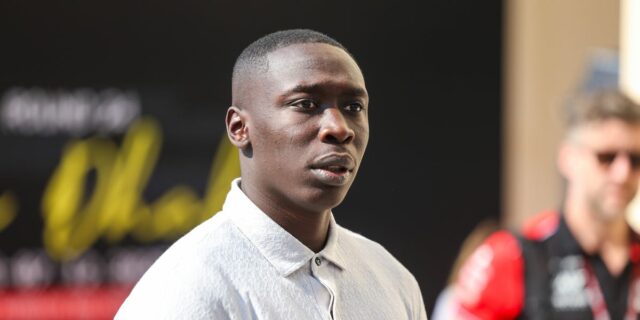 El acuerdo de 975 millones de dólares del principal TikToker Khaby Lame afecta a un problema de inventario

 | Media,Tech,creators,tiktok,khaby-lame,influencers,exclusive,limited-synd,creator-economy