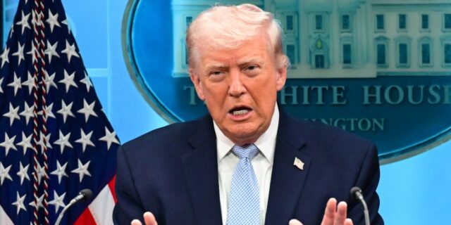 Trump anuncia un alto el fuego de dos semanas en Irán

 | Military & Defense,video,us-iran-war,iran,trump,president-trump,donald-trump,president-donald-trump,strait-of-hormuz,gas,gas-prices,oil,wti,wti-futures,wti-crude,wti-price,wti-crude-oil,stock-market,dow-jones-futures