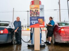 Por qué el alto el fuego de Trump no hará que un tanque de gasolina sea más barato todavía
| Finance,Energy,international,energy,finance,trump,iran,strait-of-hormuz,oil-gas,gas-stations Por qué el alto el fuego de Trump no hará que un tanque de gasolina sea más barato todavía
| Finance,Energy,international,energy,finance,trump,iran,strait-of-hormuz,oil-gas,gas-stations