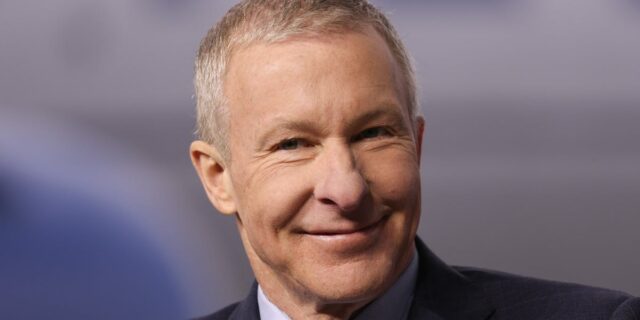 El director ejecutivo de United Airlines utiliza pilotos populares para El director ejecutivo de United Airlines utiliza pilotos populares para seleccionar candidatos a puestos de trabajo
| Careers,Transportation,united-airlines,hiring,leadership