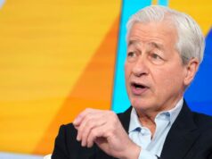 Jamie Dimon: No tomes grandes decisiones cuando estés cansado un viernes
| Careers,careers,leadership,lessons,jamie-dimon,jpmorgan,trending-uk,hustle-culture-big-bet Jamie Dimon: No tomes grandes decisiones cuando estés cansado un viernes
| Careers,careers,leadership,lessons,jamie-dimon,jpmorgan,trending-uk,hustle-culture-big-bet