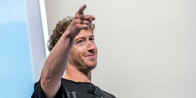 Las 20 personas más ricas ganan 90.000 millones de dólares mientras las acciones suben tras el alto el fuego entre Estados Unidos e Irán

 | Finance,international,finance,wealth,bloomberg-billionaires-index,billionaires,mark-zuckerberg,larry-ellison,steve-ballmer,bernard-arnault,larry-page,sergey-brin,elon-musk,amancio-ortega,us-iran-ceasefire,trump