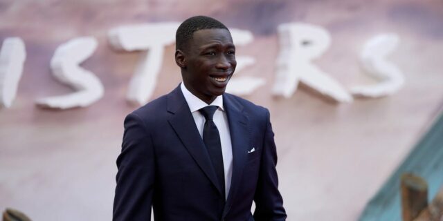 El TikToker más grande del mundo guarda silencio sobre un acuerdo de 975 millones de dólares

 | Finance,video,khaby-lame,tiktok,rich-sparkle-holdings,investing,finance,supercut,video-fromat-supercut,new-this-week-video