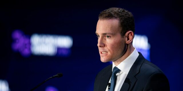 Juez respalda a la CFTC con una orden de restricción en el caso Kalshi de Arizona

 | Law,Finance,prediction-markets,kalshi,arizona,michael-selig,cftc