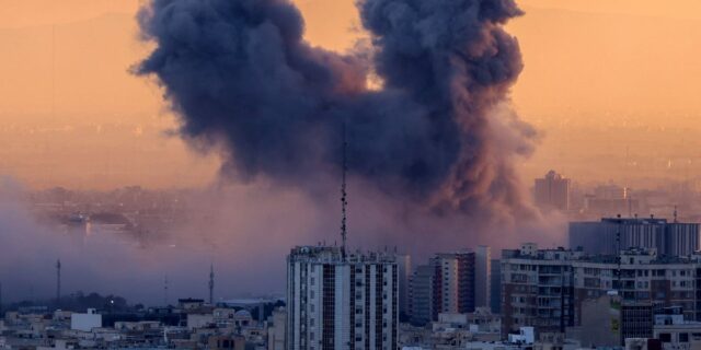 El jefe del FMI dice que el impacto de la guerra entre Estados Unidos e Irán "permeó" la economía

 | Politics,Economy,Energy,imf,oil-prices,us-iran-war