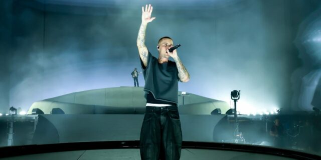 Justin Bieber hizo lo mínimo en su presentación en Coachella. De alguna manera funcionó.

 | Entertainment,justin-bieber,coachella,music-festival,music,analysis