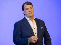 El CEO de Ford dice que la entrada de los fabricantes de automóviles chinos en EE.UU. sería «devastadora»
| Transportation,ford,jim-farley,chinese-carmakers El CEO de Ford dice que la entrada de los fabricantes de automóviles chinos en EE.UU. sería "devastadora"
| Transportation,ford,jim-farley,chinese-carmakers