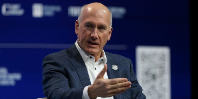 AT&T enfrenta una demanda alegando que sus órdenes de reubicación fueron discriminatorias

 | Careers,att,john-stankey,eeoc,rto-mandates,discrimination