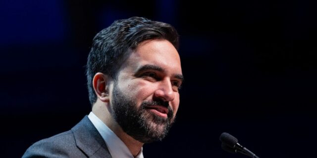 Mamdani publica sus declaraciones de impuestos de 2025 y todavía le pagan por su carrera de rap

 | Politics,zohran-mamdani,taxes,rama-duwaji,new-york-city