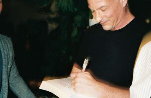 Le preguntamos a David Einhorn si Wall Street está demasiado sobrio ahora
| Finance,david-einhorn,culture,wall-street,finance,hedge-funds Le preguntamos a David Einhorn si Wall Street está demasiado sobrio ahora
| Finance,david-einhorn,culture,wall-street,finance,hedge-funds