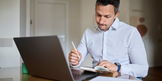 Desempleado durante 7 meses, me pregunto si debería ir a la educación superior a los 45

 | Careers,Education,essay,college-freelancer,college,education,careers,job-hunting,unemployment,grad-school