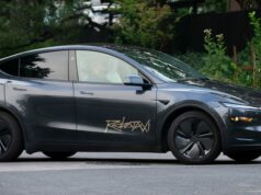 Un pasajero de Tesla Robotaxi dice que su automóvil intentó detenerse en la carretera
| Transportation,Tech,tesla,dallas,robotaxi,highway Un pasajero de Tesla Robotaxi dice que su automóvil intentó detenerse en la carretera
| Transportation,Tech,tesla,dallas,robotaxi,highway